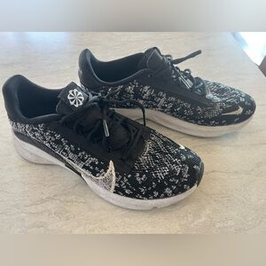 Nike Black & White Knit Trainers